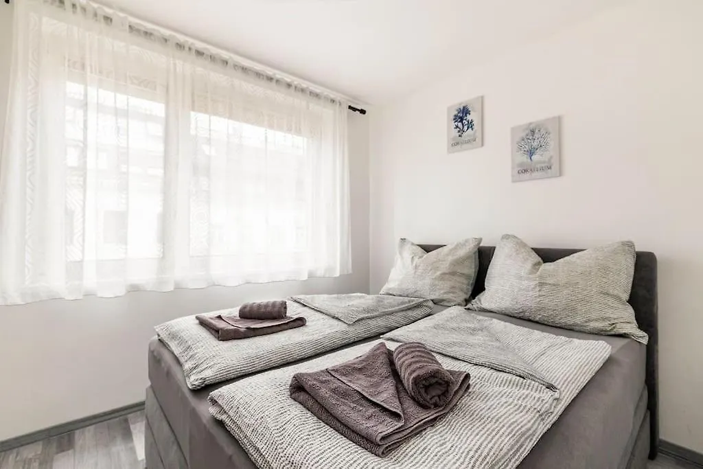 Cozy Renovated Apartment Close To Schoenbrunn Palace Wiedeń